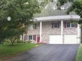 210 Ridgeview Dr, Marysville, PA 17053