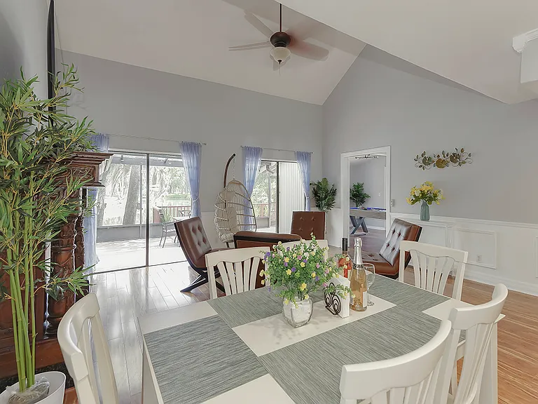 19017 Cedar Ln — Photo 16