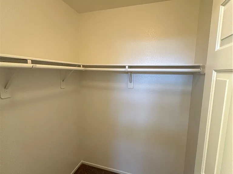 2844 Woodland Park Ave — Photo 18