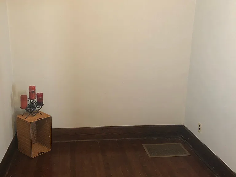 This is the extra living space off living room.