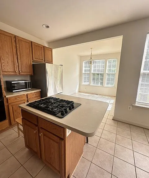 637 McLeary Sq SE — Photo 10