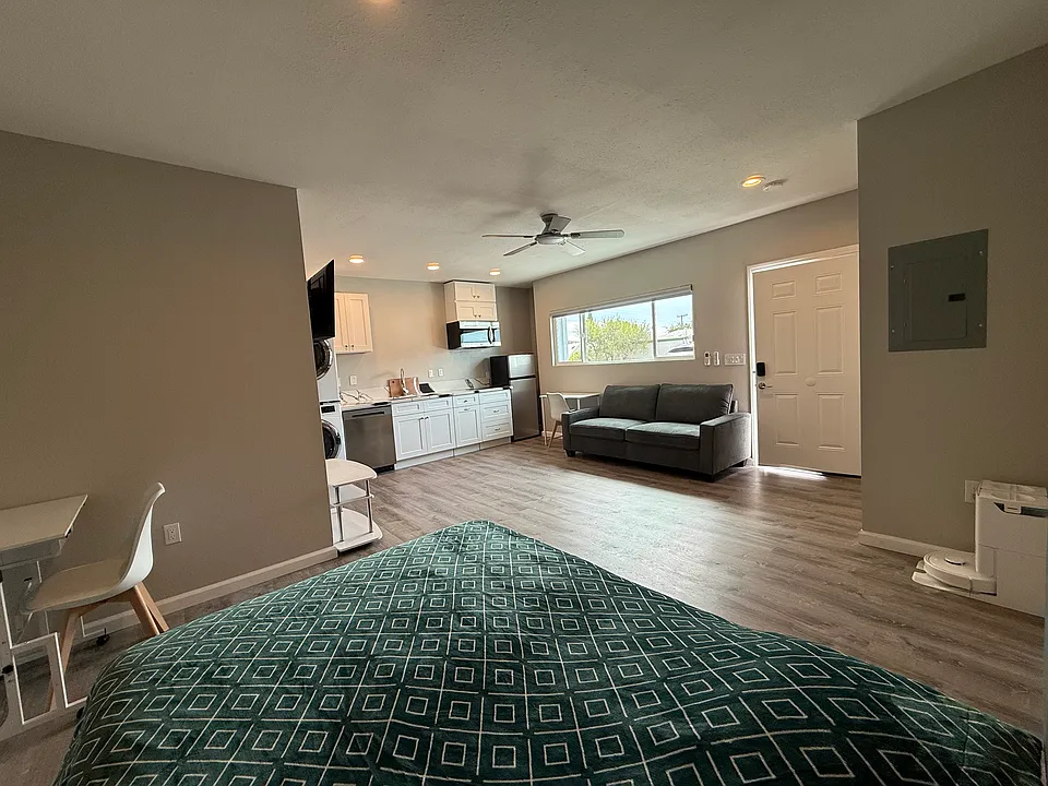 6682 Maury Dr #6678
