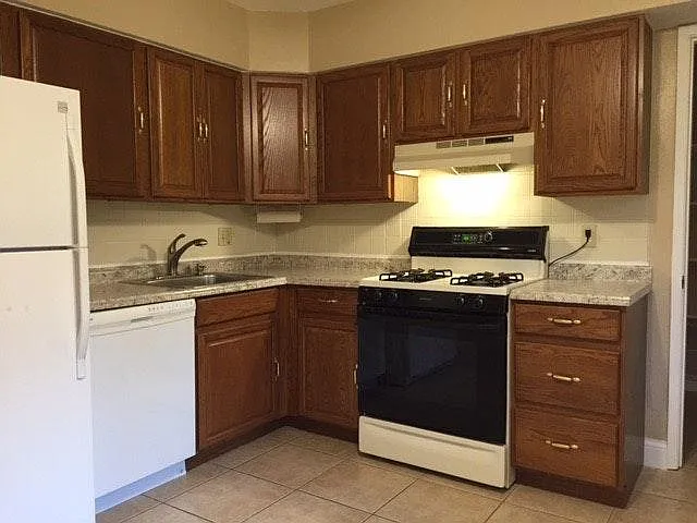 Kitchen 1