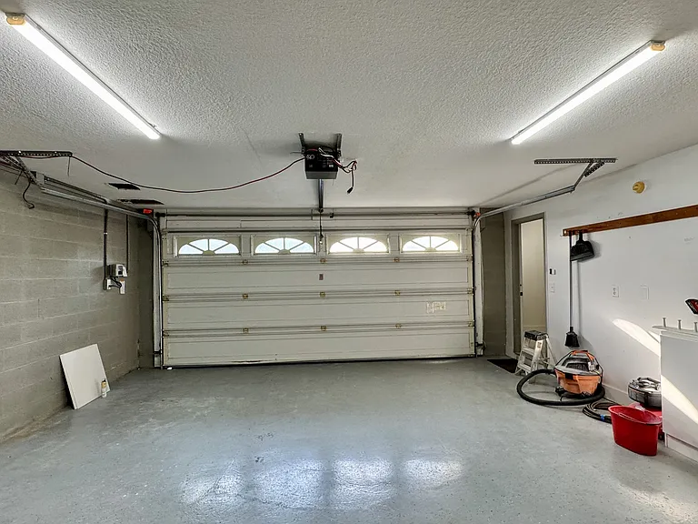 220 Konawa Ln — Photo 41