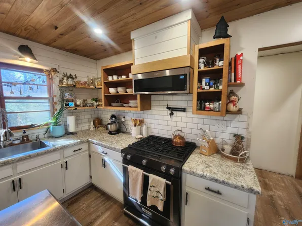 1577 Bexar Ave W, Hamilton, AL 35570