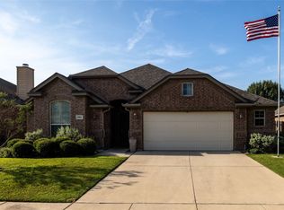 5901 Eagle Mountain Dr, Argyle, TX 76226