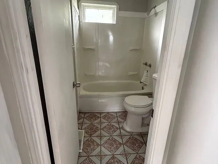 12510 Summerland Ave — Photo 14