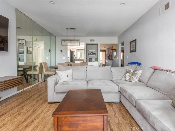 950 Main St APT 307, El Segundo, CA 90245