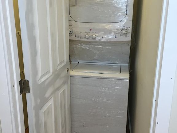 4th image of 117 NW 188th St #B