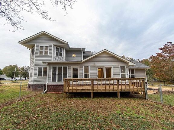 2nd image of 60 Dawn Ln