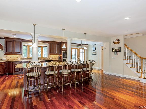 5th image of 48 River Heights Drive