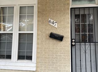 647 Bartlett Ave, Baltimore, MD 21218