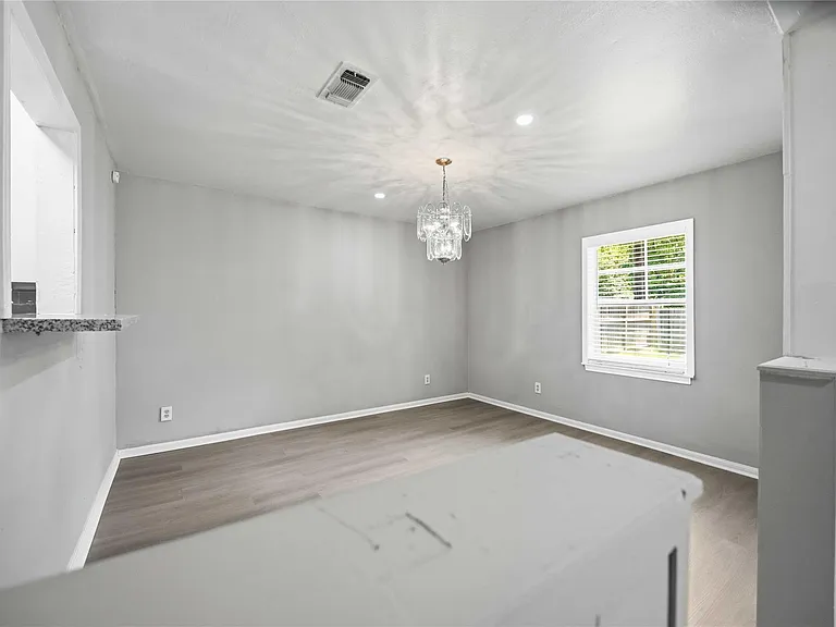 11006 Thackery Ln — Photo 12