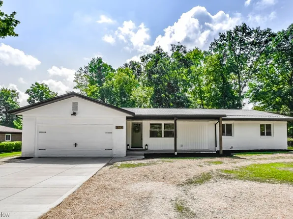 1162 Ledgeview Rd, Macedonia, OH 44056