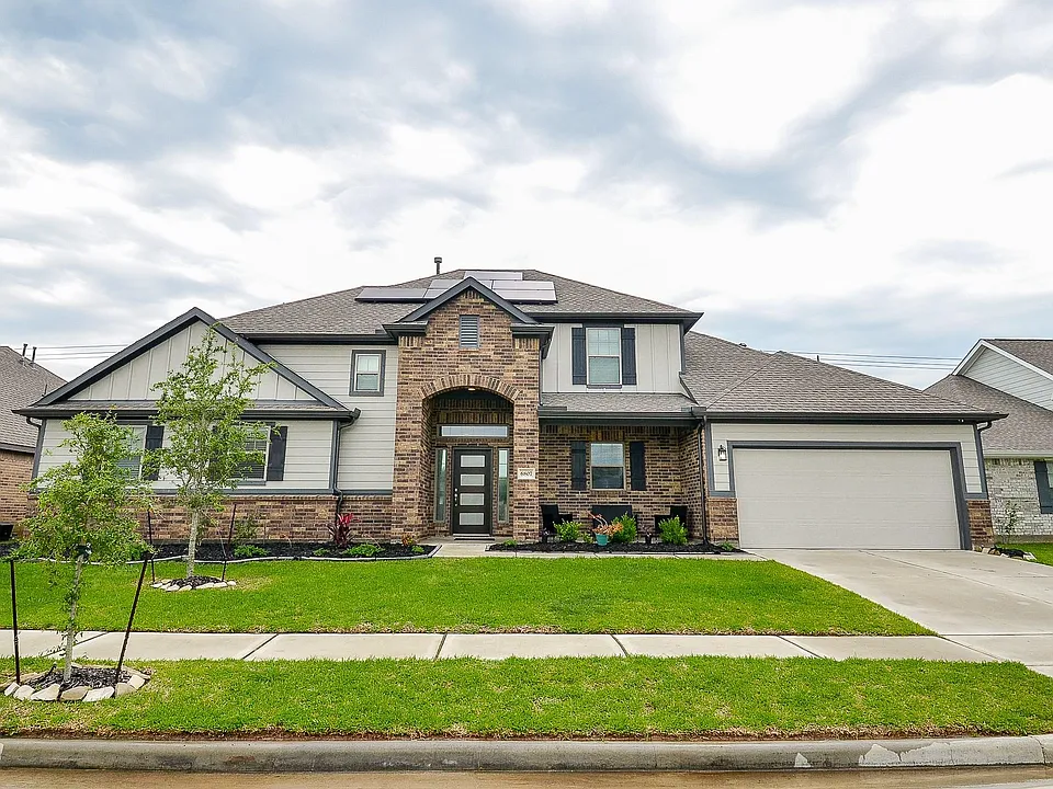 6807 Vista Ledge Dr