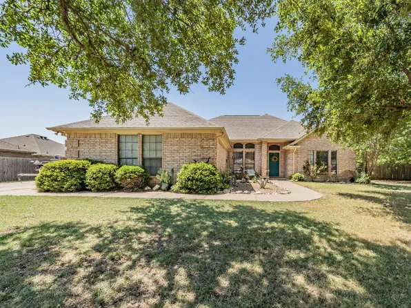 1644 Robin Pl, Cleburne, TX 76033