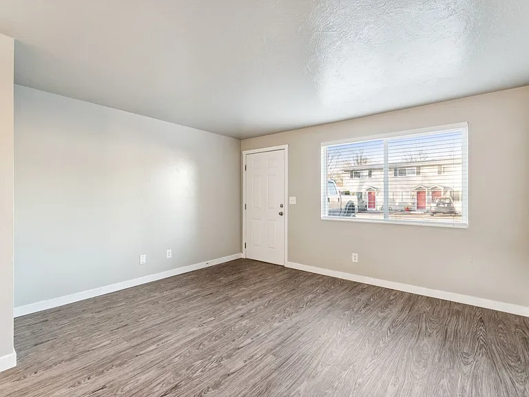 2-WEEKS FREE | North River Apartments — Photo 11