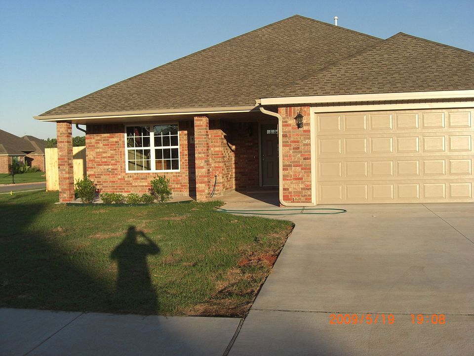 1st image of 1129 Julies Trl