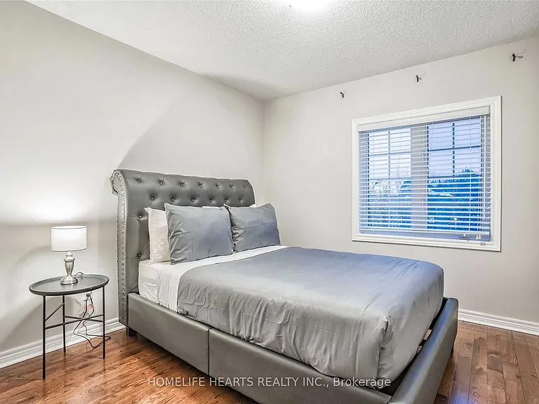 2360 Britannia Rd W #1 — Photo 31