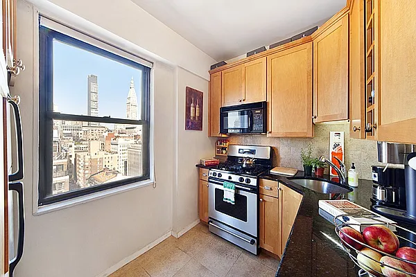 Sold by Halstead Real Estate | media 30