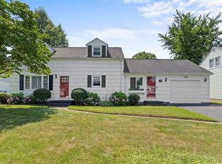 47 Alfonso Dr, Rochester, NY 14626