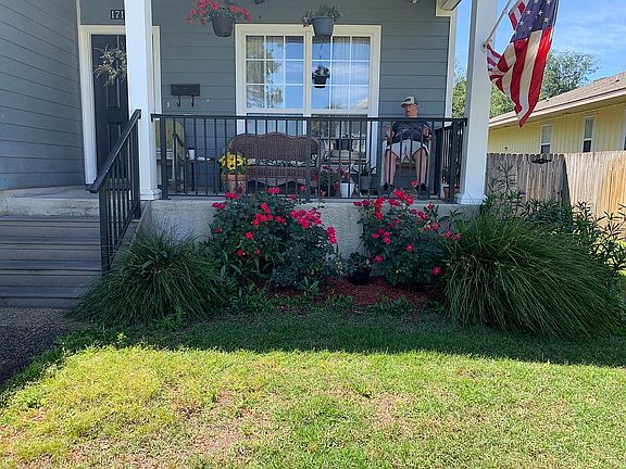 4th image of 1716 Union Ave