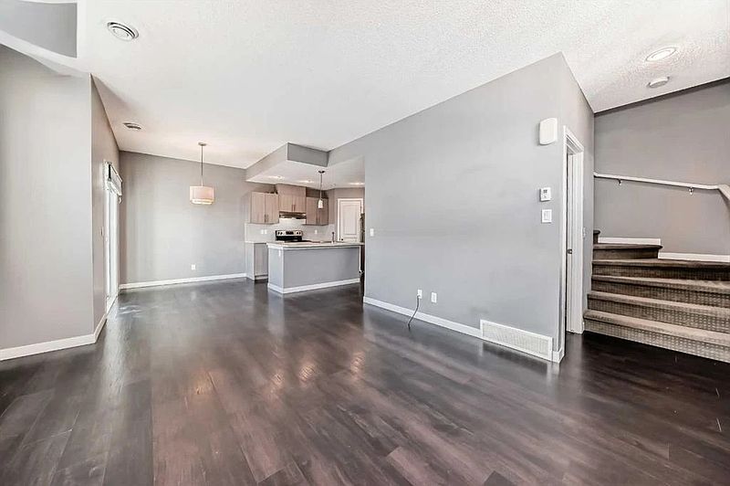 Calgary Townhouse for rent - 2 Bedrooms — photo 8