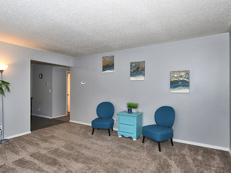 Berwick Apartments — Photo 14