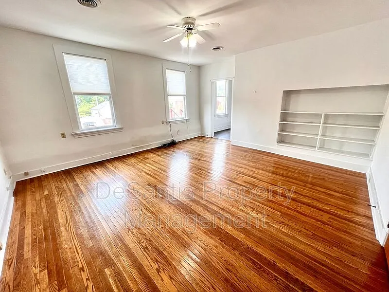 1 bed, 1.0 bath, 800 sqft, $995 — Photo 4