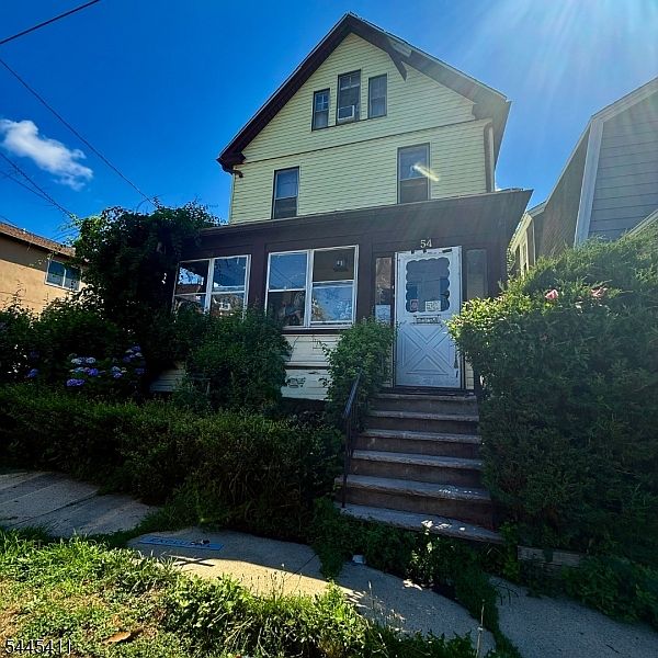 1st image of 54 Rutgers St