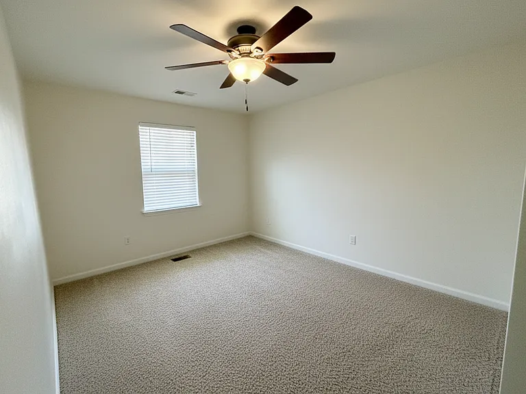 Meadow Brook Terrace — Photo 33