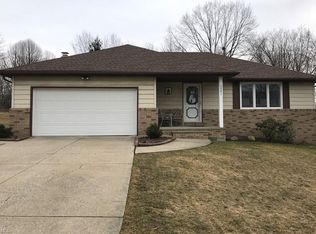 3881 Saint Petersburg Dr, Parma, OH 44134