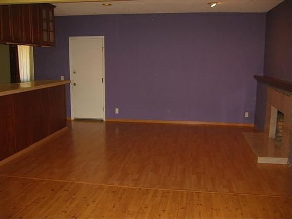 4th image of 786 Pearlwood Way