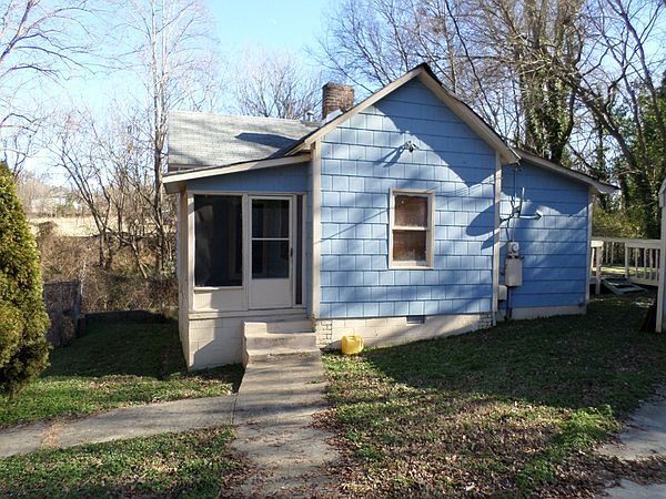 1st image of 205 W Norment Ave