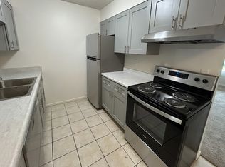 2600 N 35th St APT 8, Lincoln, NE 68504