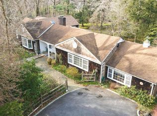 29 Ormond Park Rd, Glen Head, NY 11545