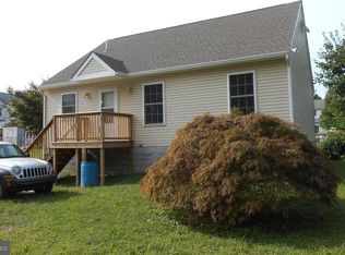 3 Hoopes Aly, Avondale, PA 19311