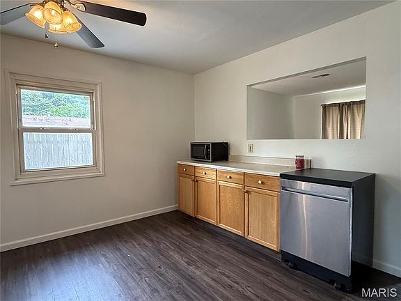 5th image of 4118 N Park Dr