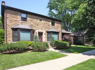 6701 N Lightfoot Ave, Chicago, IL