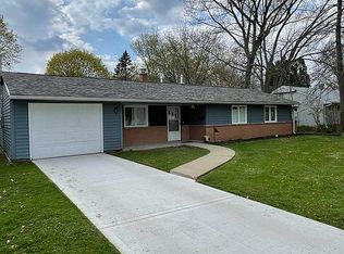 1504 Cynthia Dr, Rockford, IL 61107
