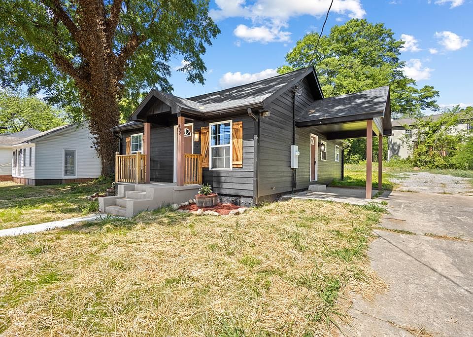 1st image of 409 Calhoun Ave NE