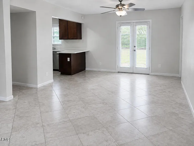 4326 E Glenrosa Ave — Photo 6