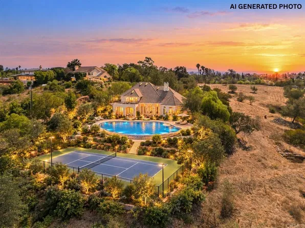 1094 Hillcrest View Ln, Fallbrook, CA 92028