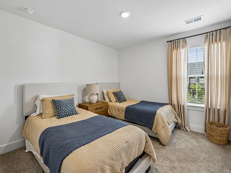 5078 Poplar Farms Dr — Photo 12