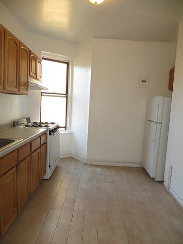 1st image of 932 Carroll St APT 6D
