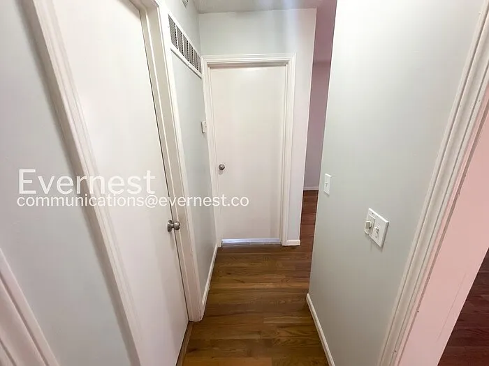 8109 NE 51st St — Photo 11