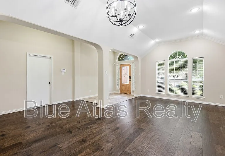4353 Mountain Crest Dr — Photo 5