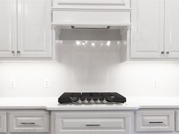 4th image of 2213 NW 171st St