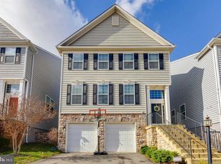 3582 Eagle Ridge Dr, Woodbridge, VA 22191