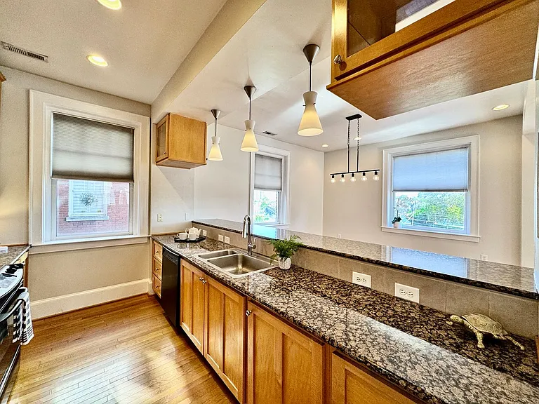 429 W York St #3A — Photo 20